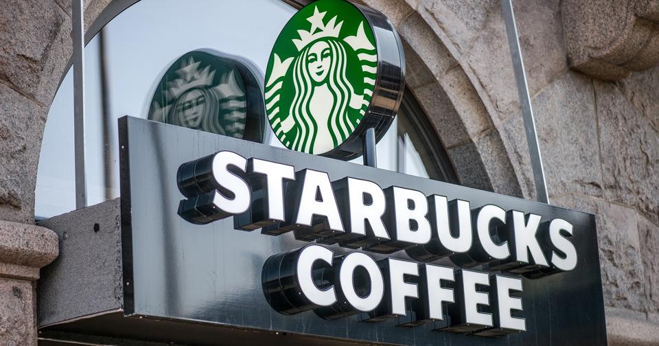 Starbucks enhances the customer experience through data analysis